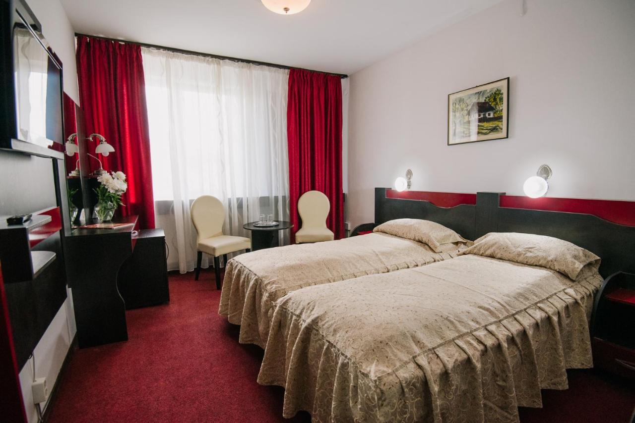 Hotel Complex Balnear Cerbul Covasna Exterior foto