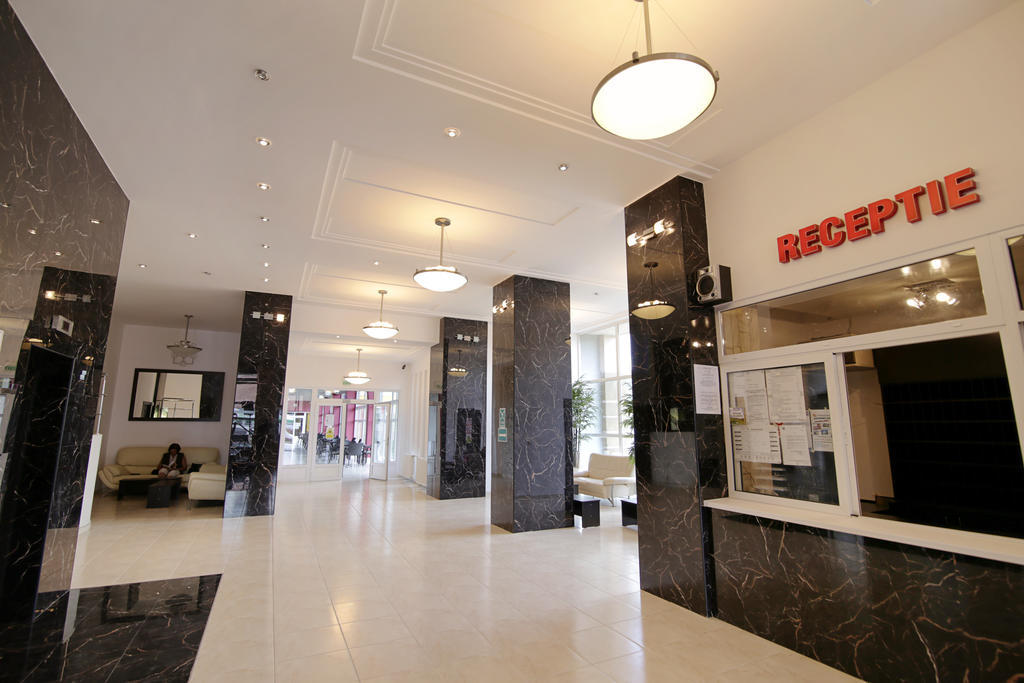 Hotel Complex Balnear Cerbul Covasna Exterior foto